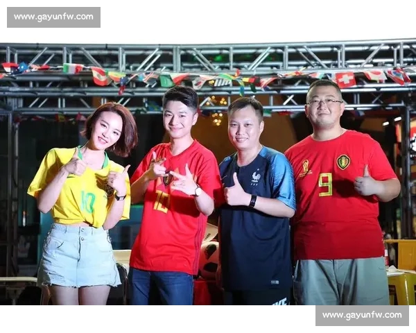 高清足球赛事直播APP下载指南畅享全球赛场精彩即时比分数据分析权威解说 - 副本 - 副本 (2) - 副本 - 副本 - 副本 - 副本