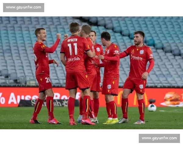 足球赛前战术对决分析：解读两队近期表现与关键球员影响